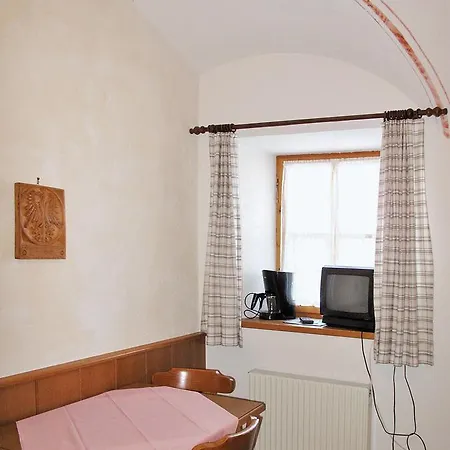 Burg Biedenegg 203w * Fließ